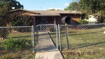 featured image of 2603 Lombrano St
