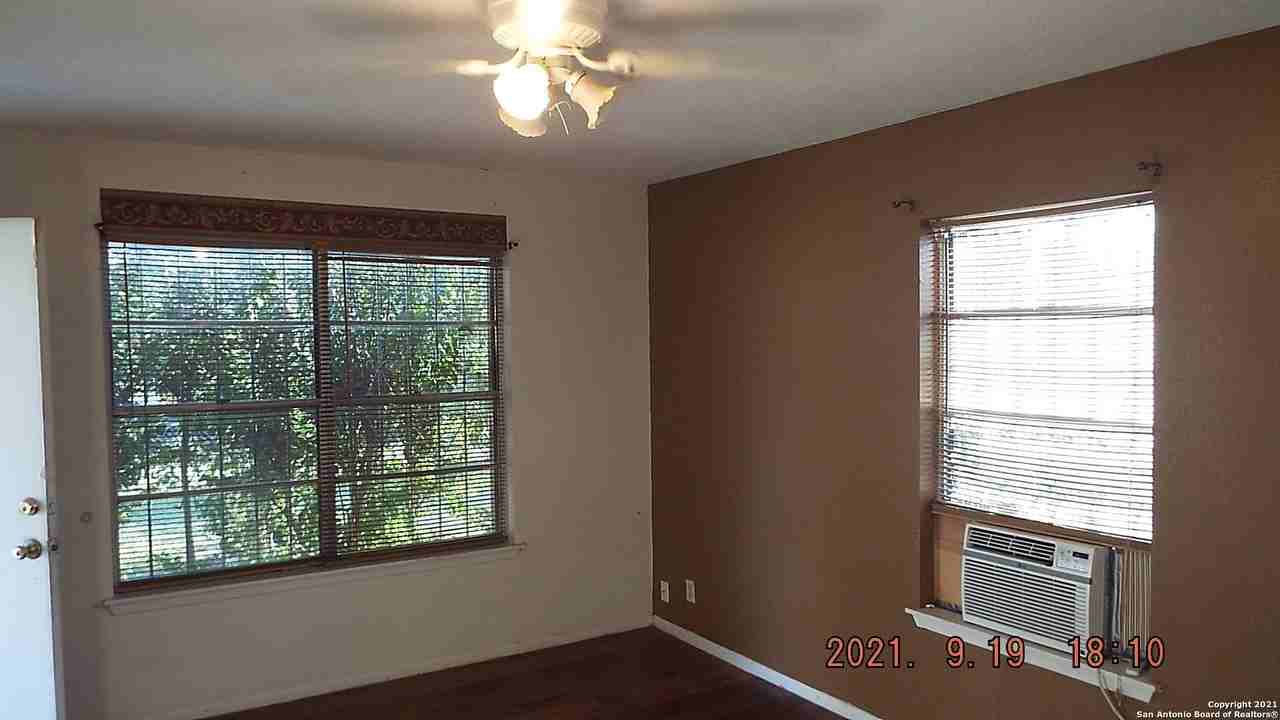 2603 Lombrano St - Photo 5 of 18