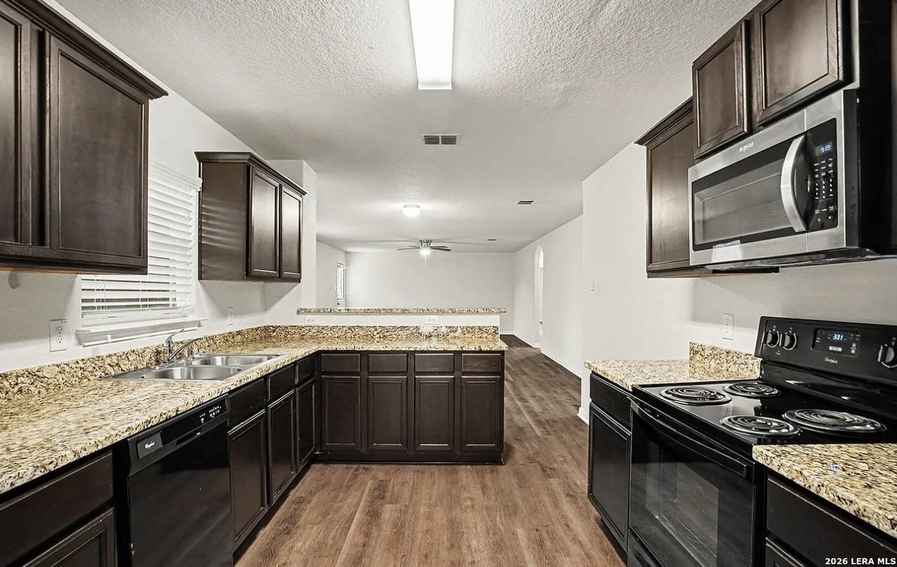 7543 Bowdre - Photo 6 of 13