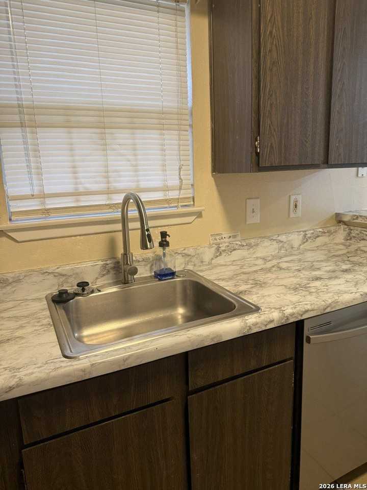 923 Vance Jackson Rd Apt 1301 #1301 - Photo 6 of 22