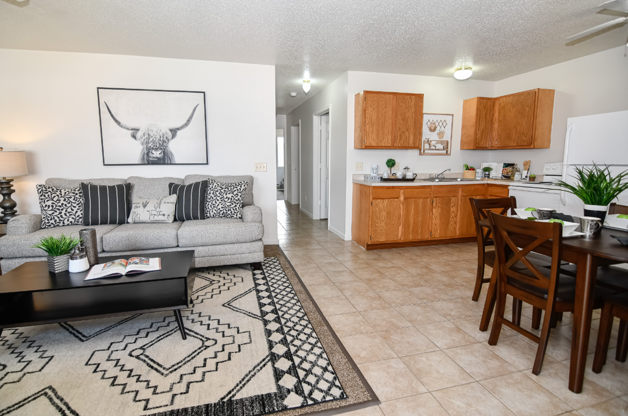 Osceola Heights - Photo 7 of 50