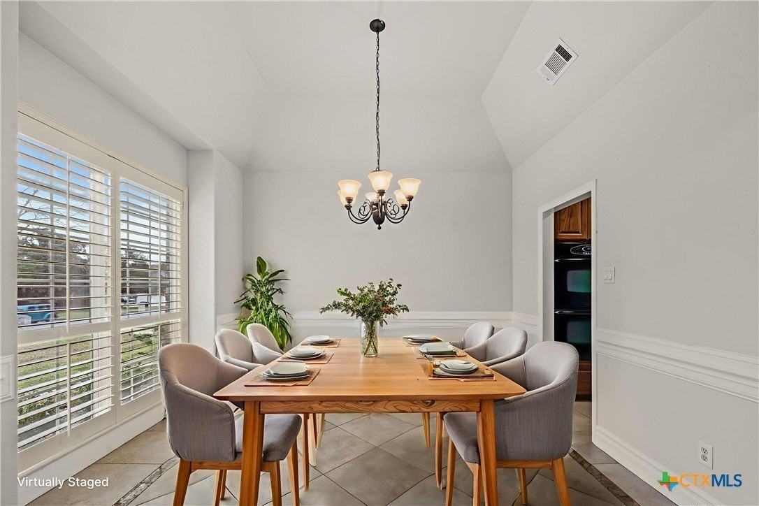 365 Green Park Dr - Photo 4 of 29