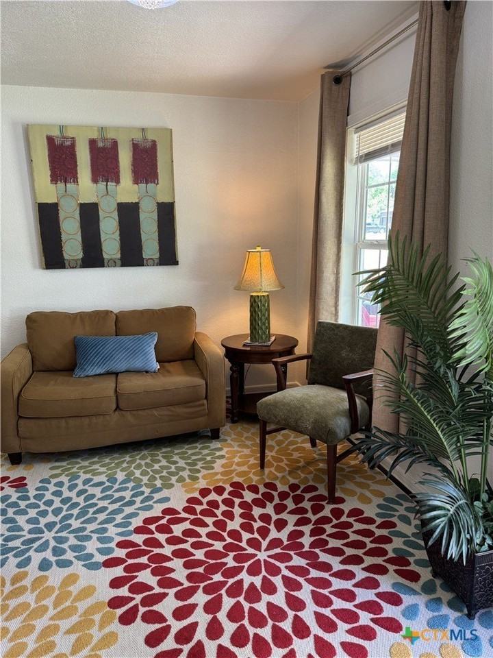 1514 S 15th St - Photo 6 of 27