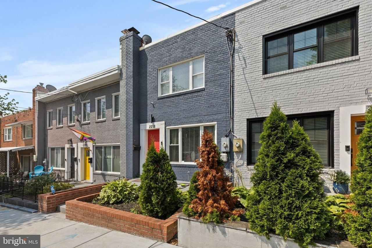 2218 16th St Ne - Photo 2 of 26