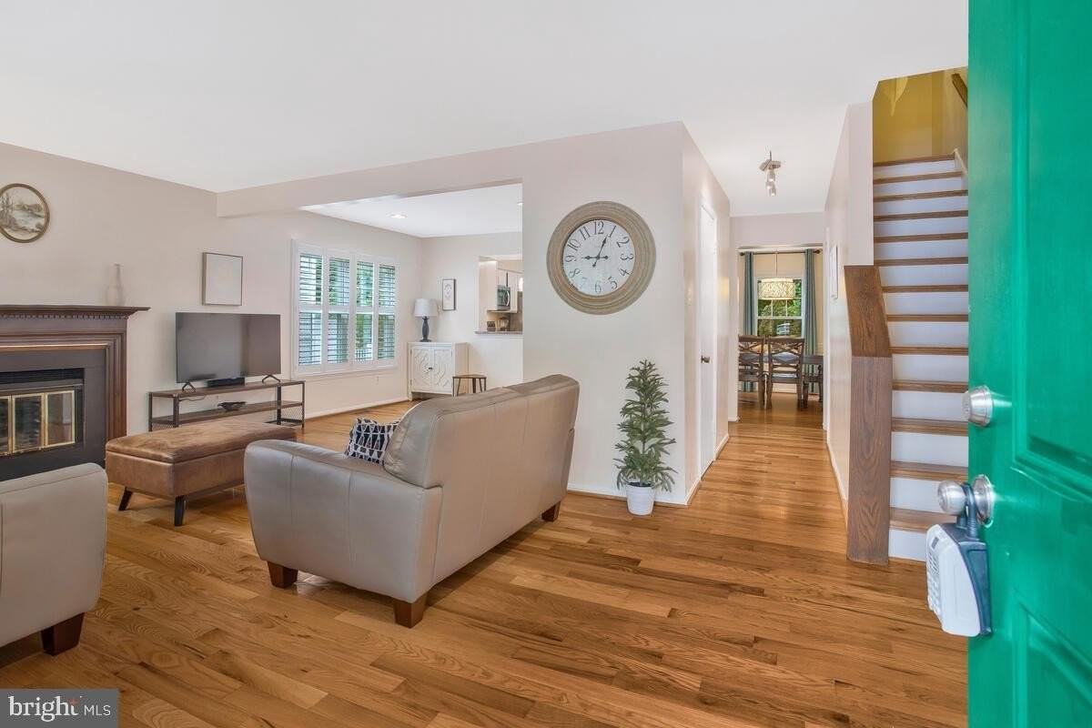 11516 Shell Flower Ln - Photo 5 of 39