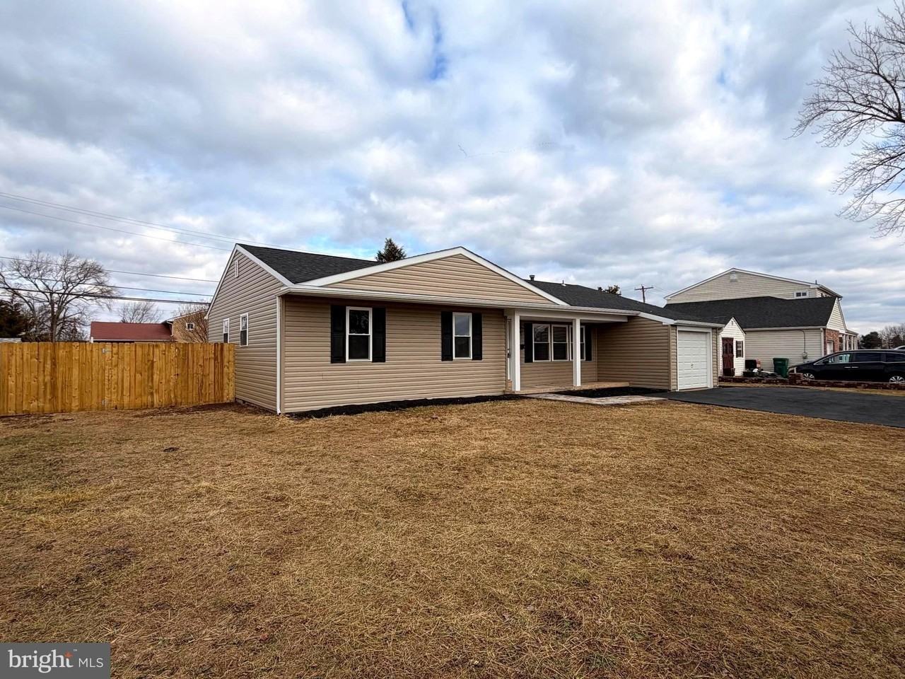 519 Hood Blvd - Photo 3 of 26