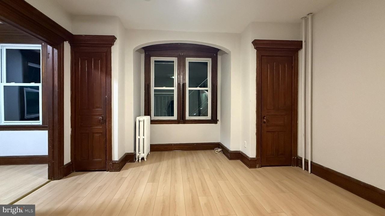 165 E Mount Pleasant Ave Apt 2nd #2ndFL - Photo 3 of 27