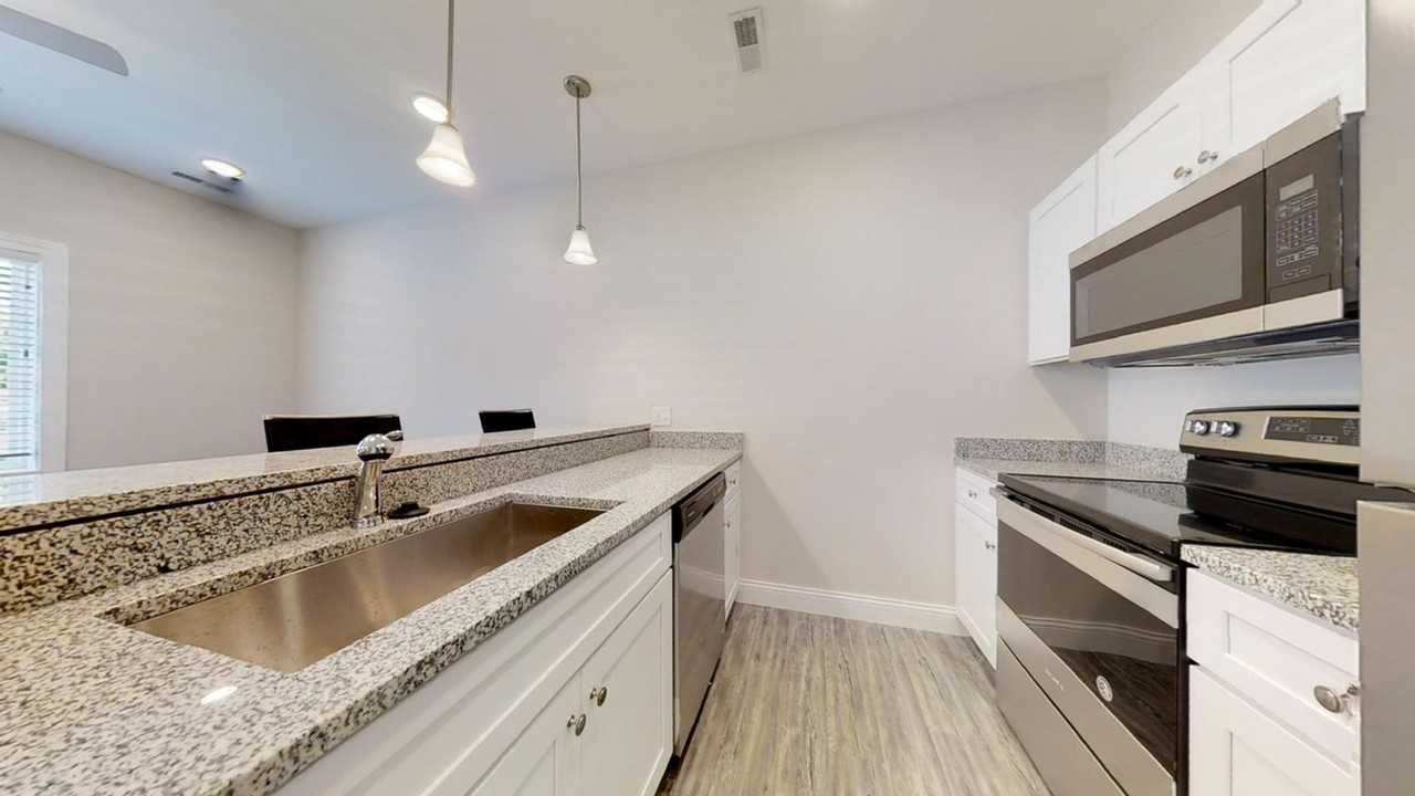 309 W Washington - Photo 4 of 35