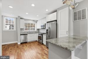 featured image of 814 S Oak St
