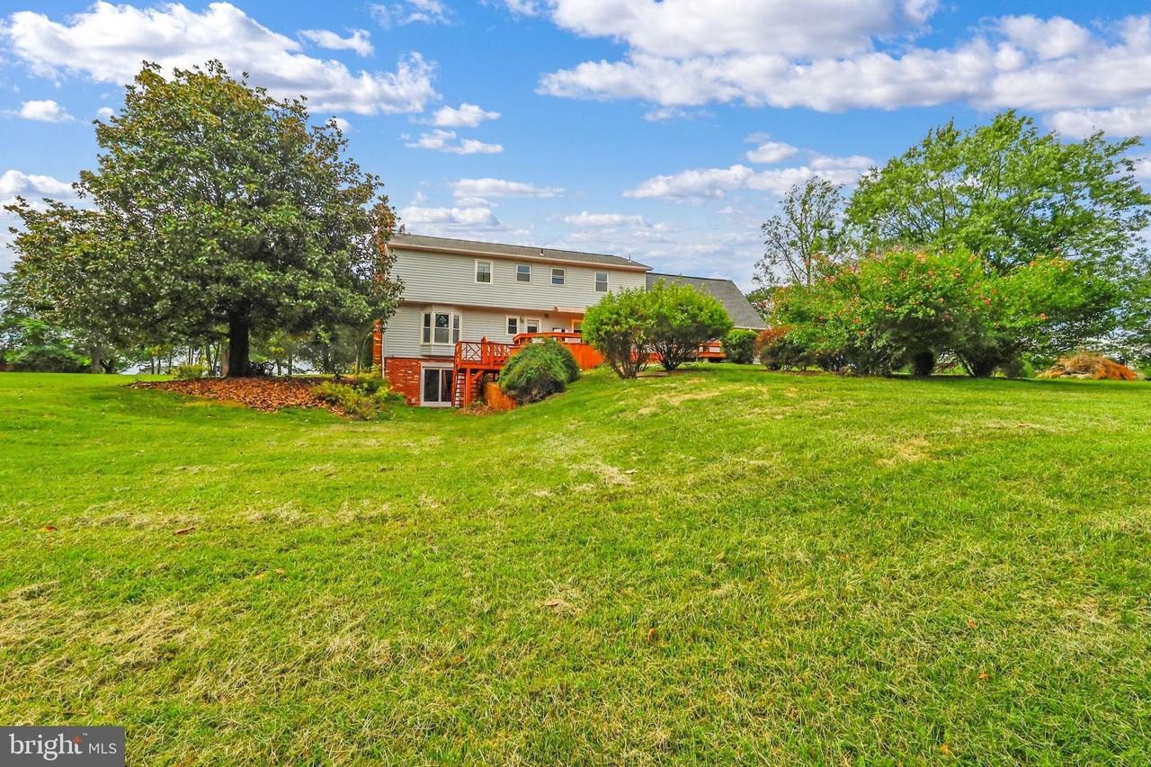 21960 Oatlands Rd - Photo 6 of 50