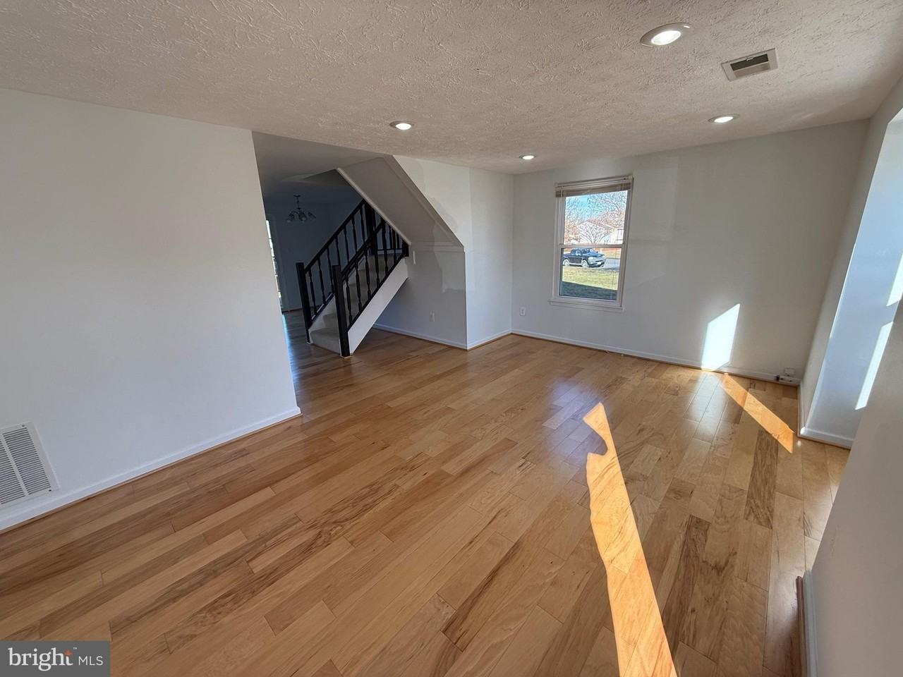 4700 Still Pl - Photo 4 of 28