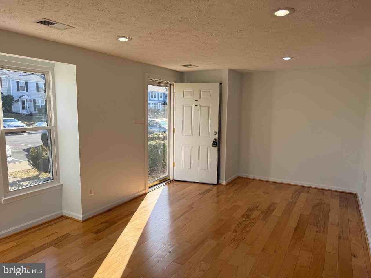 4700 Still Pl - Photo 6 of 28