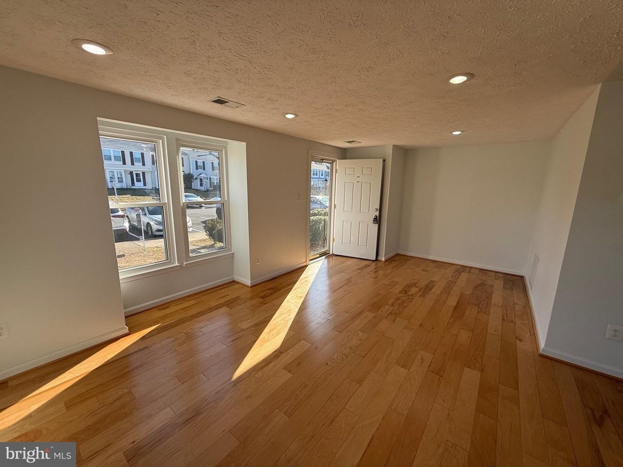 4700 Still Pl - Photo 7 of 28