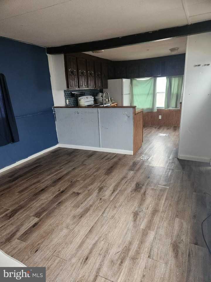 203 Twigg Dr Apt C #C - Photo 3 of 8