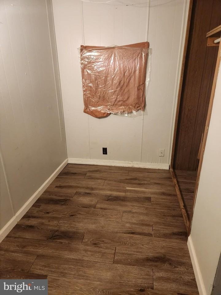 203 Twigg Dr Apt C #C - Photo 6 of 8