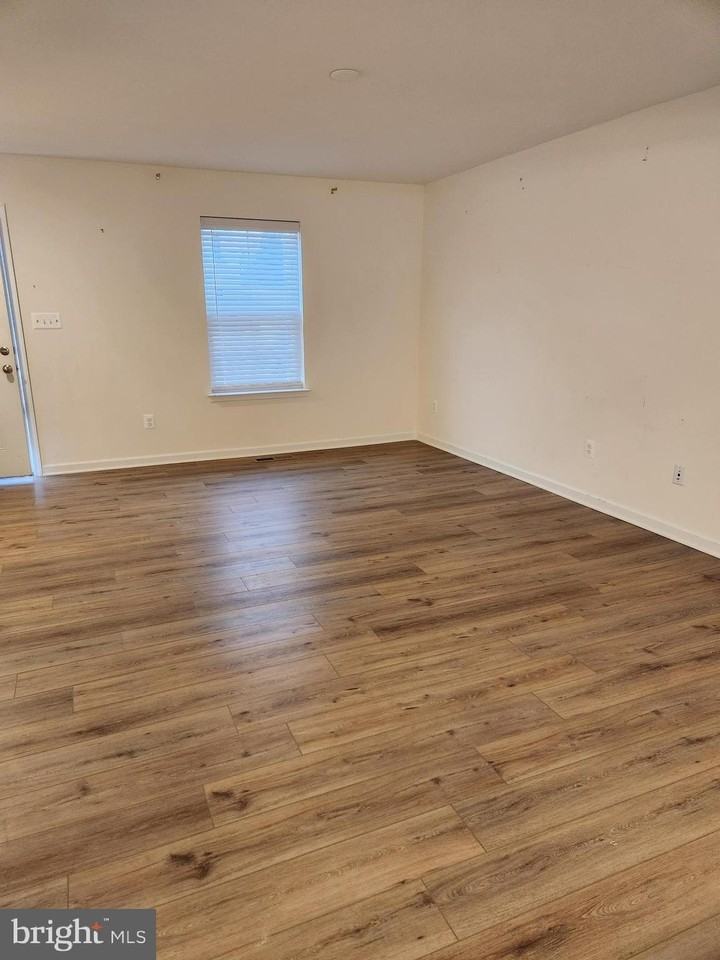 24 Orchard Green Dr - Photo 2 of 20