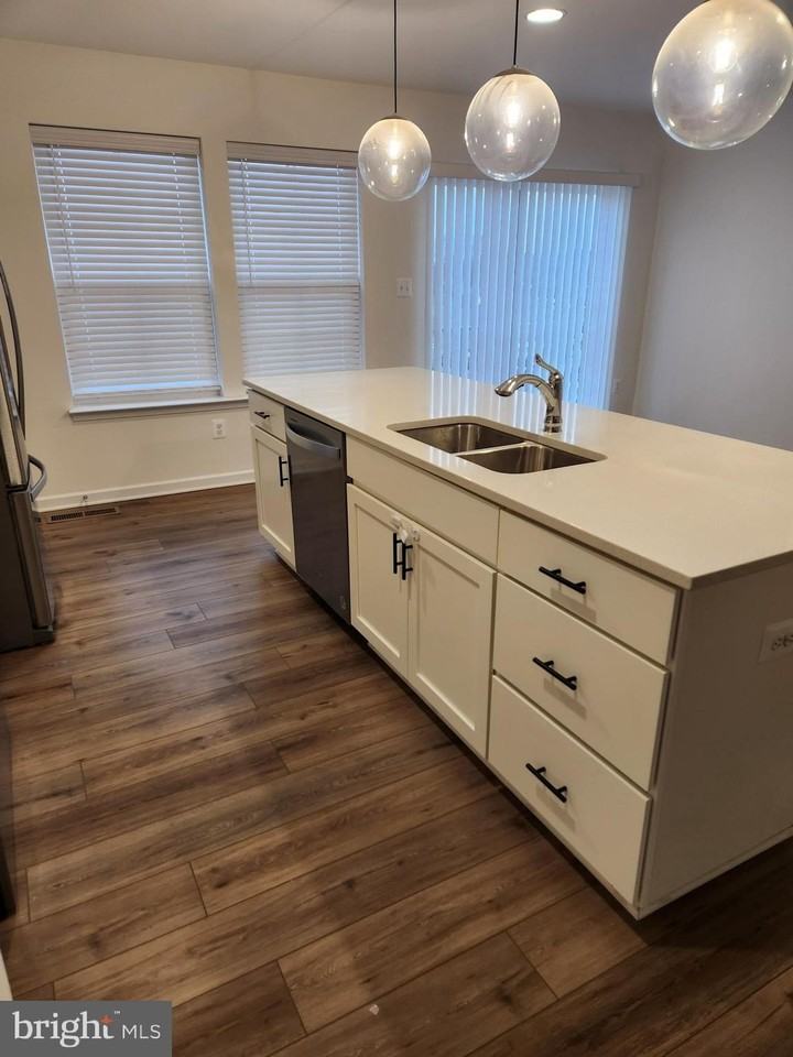 24 Orchard Green Dr - Photo 3 of 20