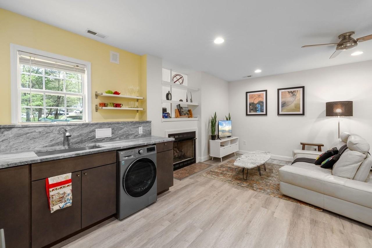 327 Silverberry Ct Unit B #B - Photo 2 of 16