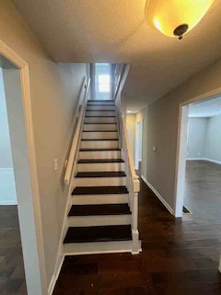 2212 E Queens Way - Photo 3 of 27