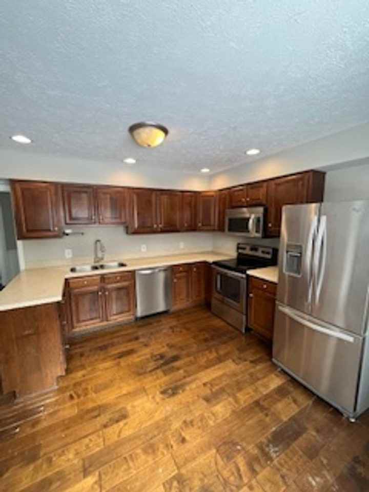 2212 E Queens Way - Photo 6 of 27