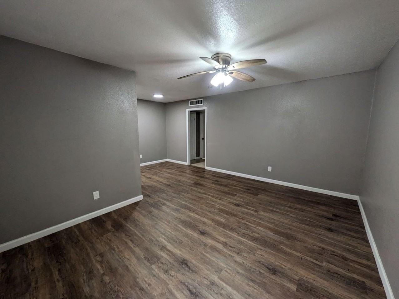 Sullivan Apartment Homes - Photo 3 of 11