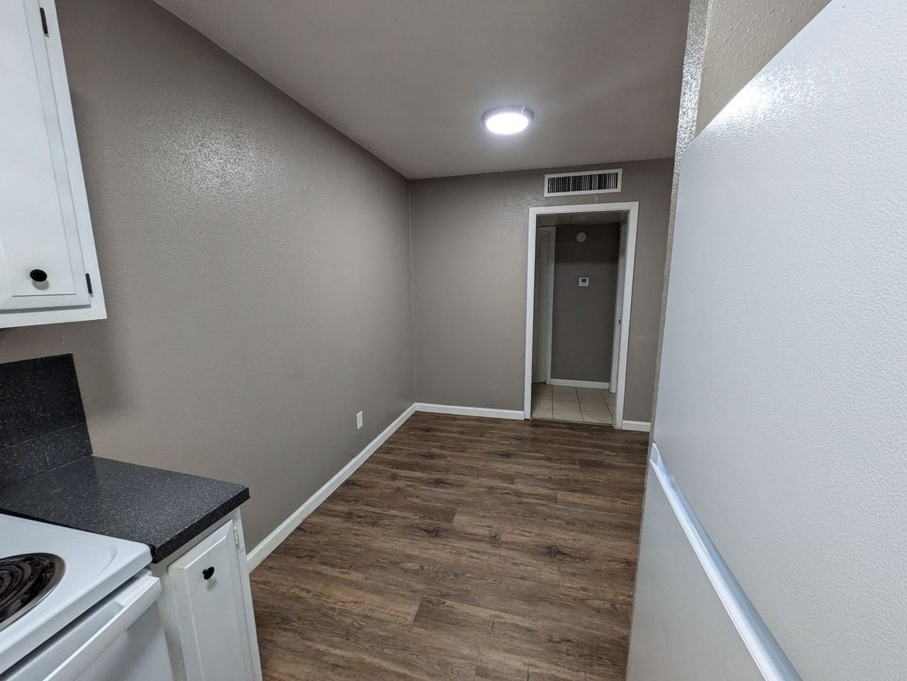Sullivan Apartment Homes - Photo 7 of 11
