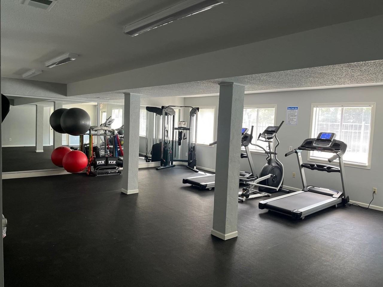 Foxfire West Apartments - Photo 7 of 26