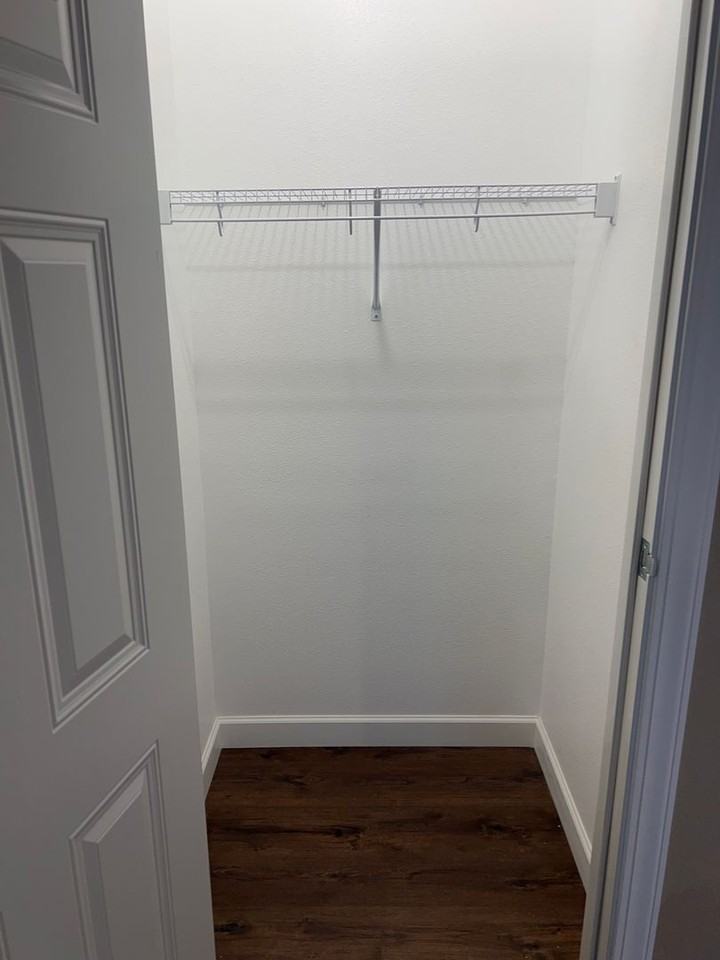 Brand New - Photo 6 of 50