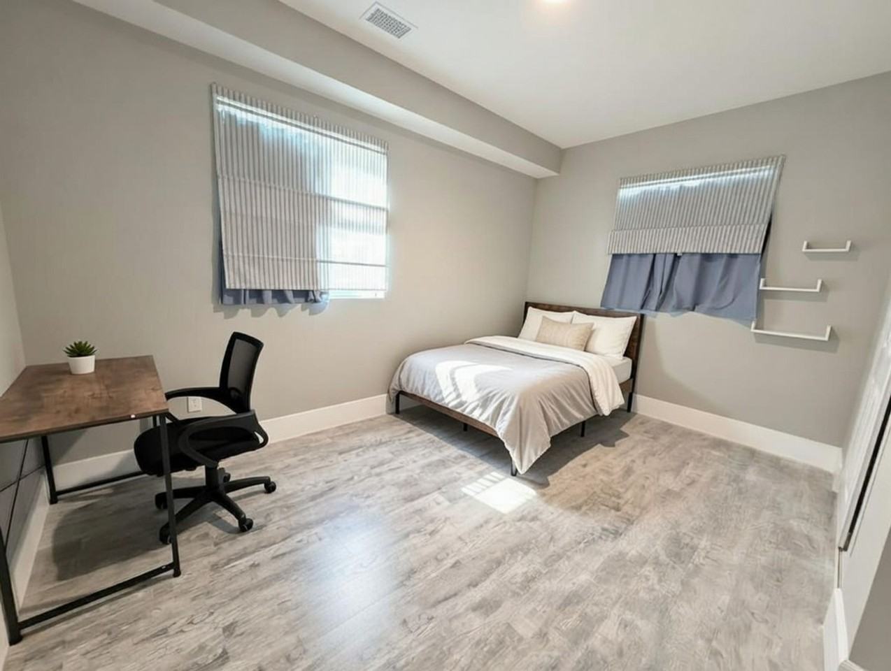 1212 W. 37th Drive - Photo 5 of 29