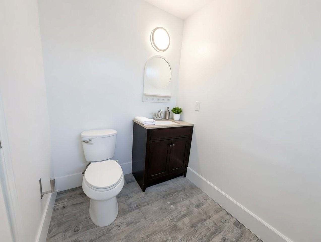 1212 W. 37th Drive - Photo 7 of 29