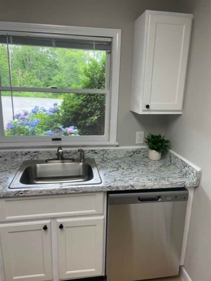 The Cove Apartments - Photo 6 of 31