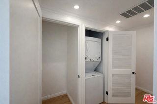 1033 20th St - Photo 7 of 8