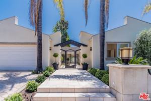 featured image of 480 N Robinwood Dr