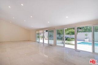 480 N Robinwood Dr - Photo 3 of 8