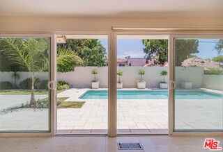 480 N Robinwood Dr - Photo 4 of 8