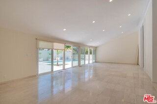 480 N Robinwood Dr - Photo 5 of 8