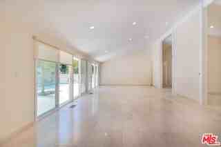 480 N Robinwood Dr - Photo 6 of 8