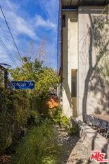 615 Woodlawn Ave - Photo 4 of 8