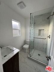 15605 S Berendo Ave - Photo 5 of 8