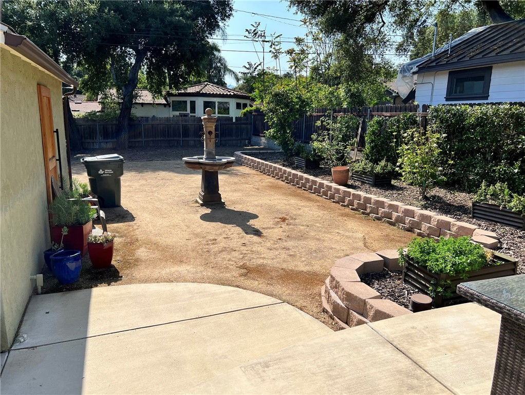 4319 Belair Dr - Photo 4 of 8