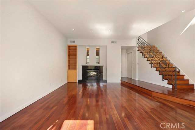 3946 Carpenter Ave #F - Photo 6 of 8