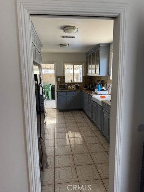 6527 Buffalo Ave - Photo 2 of 8