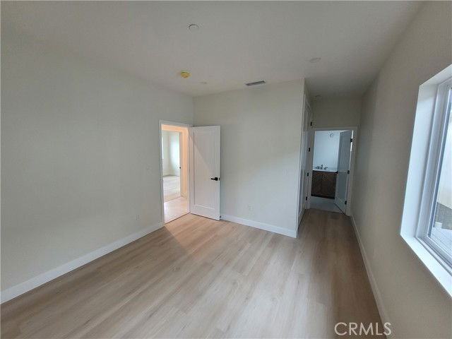 19455 Strathern St - Photo 2 of 8