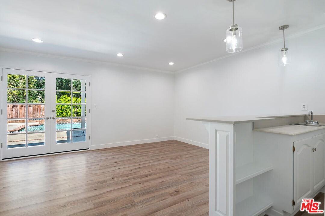 11555 Duque Dr - Photo 6 of 8