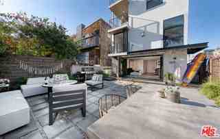 5317 Pacific Ave - Photo 6 of 8