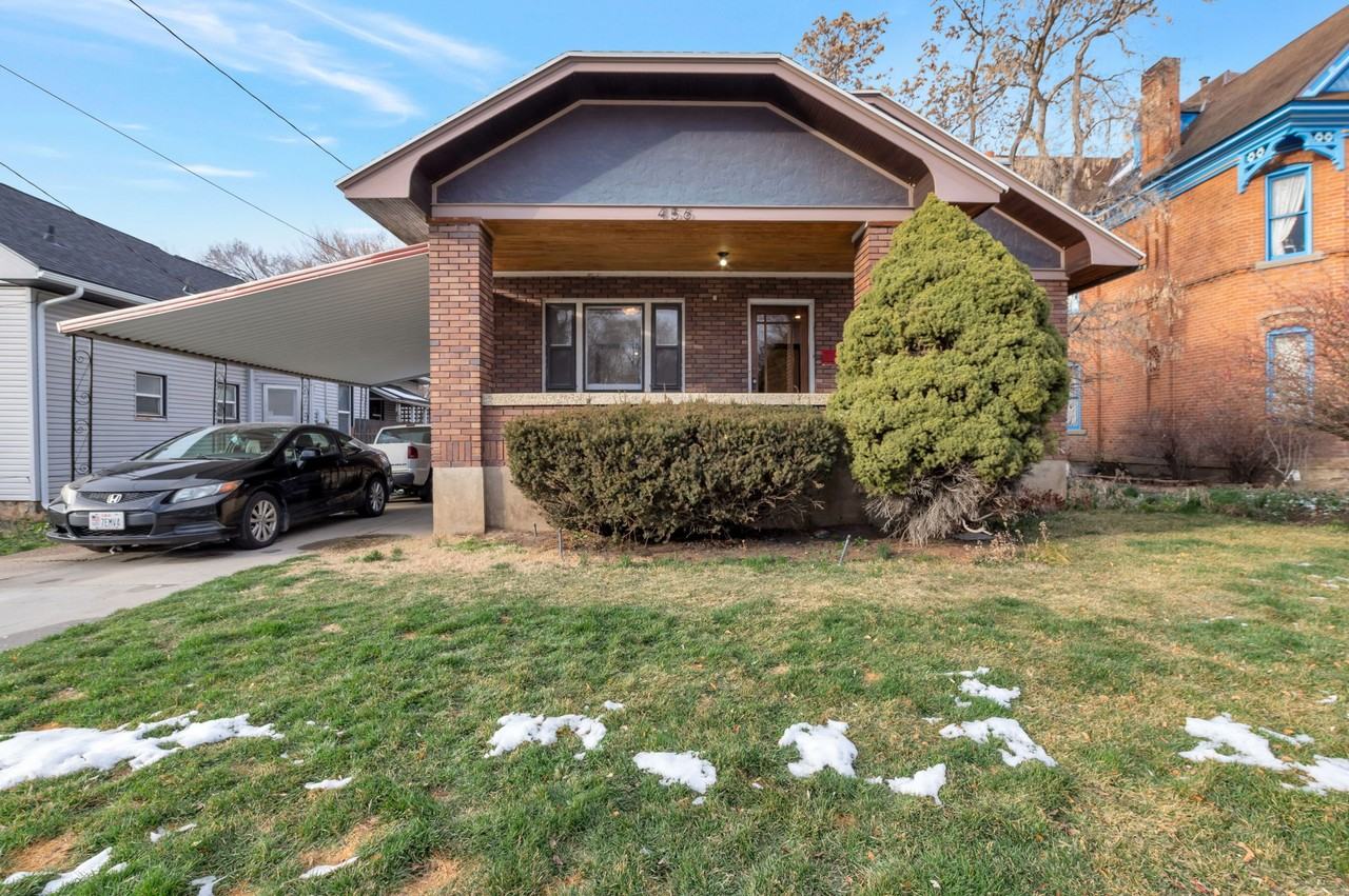 456 17th St - Photo 2 of 19