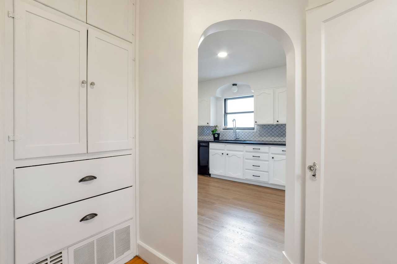 456 17th St - Photo 5 of 19