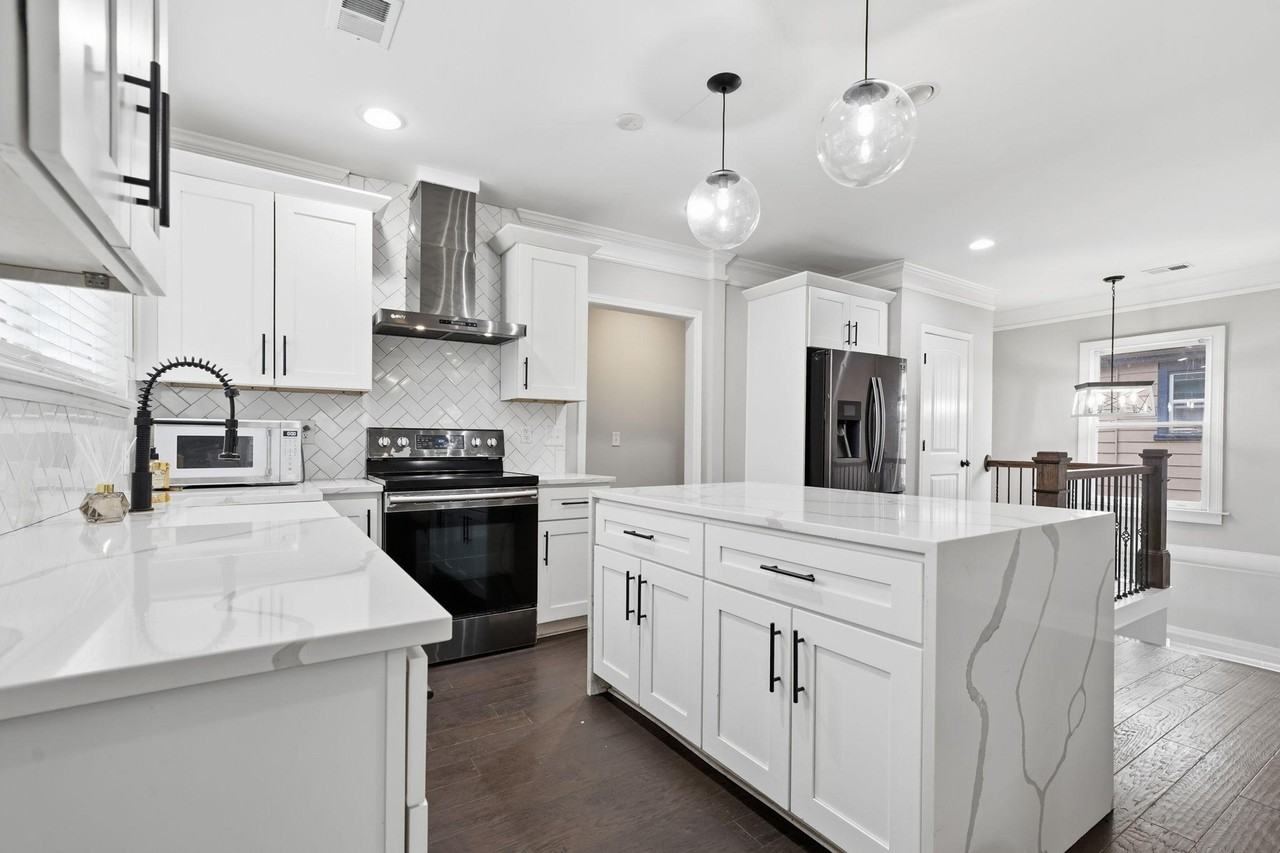 Jones Ave Nw - Photo 5 of 8