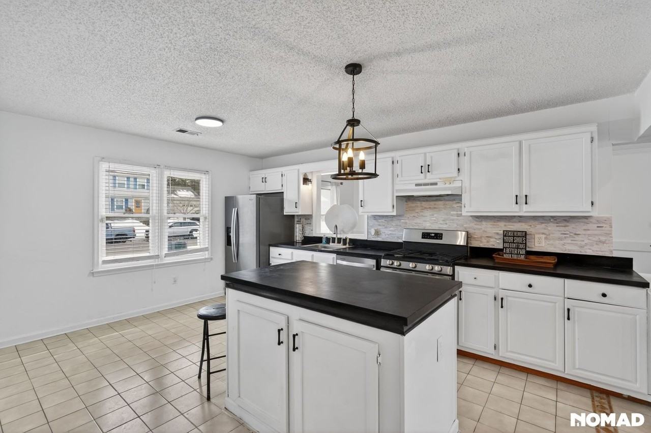 102 Oak Glen Rd - Photo 5 of 31