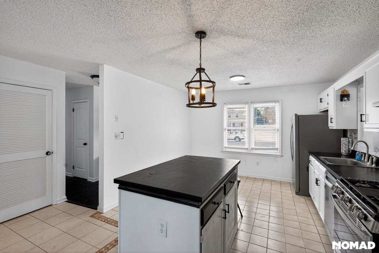 102 Oak Glen Rd - Photo 6 of 31